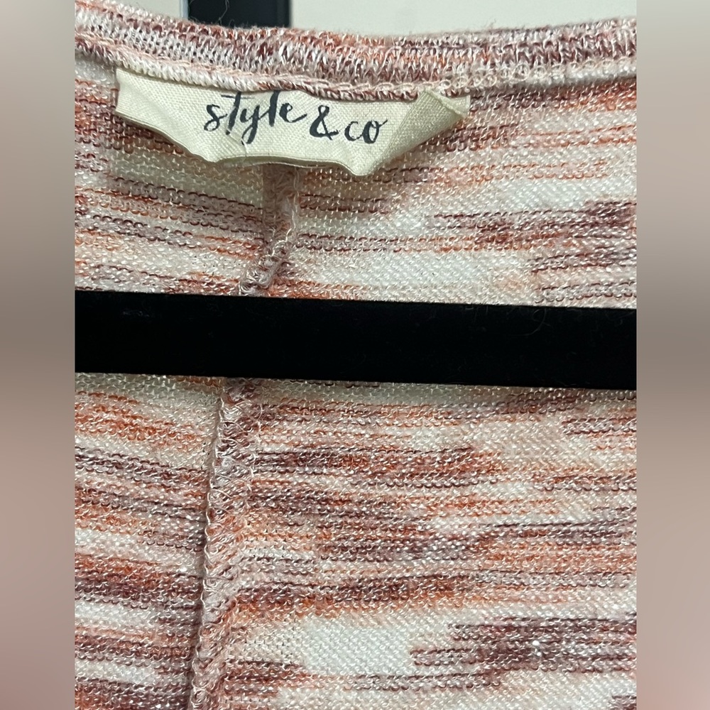 Style & Co sweater - Picture 2 of 2
